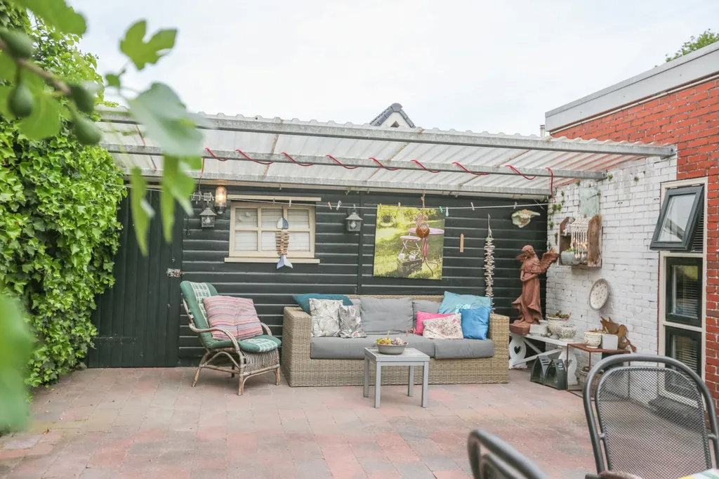 Terrazza - Characterful Detached House with Garden in Buitenpost