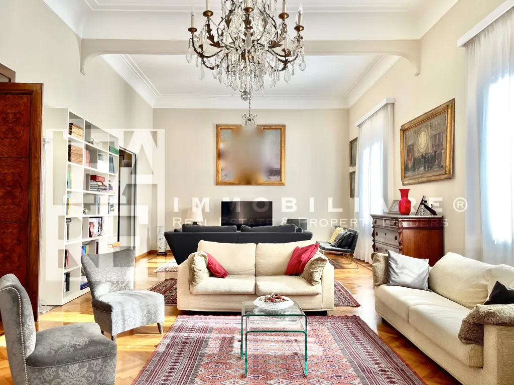Elutuba - Renovated Apartment with Private Courtyard in Parioli