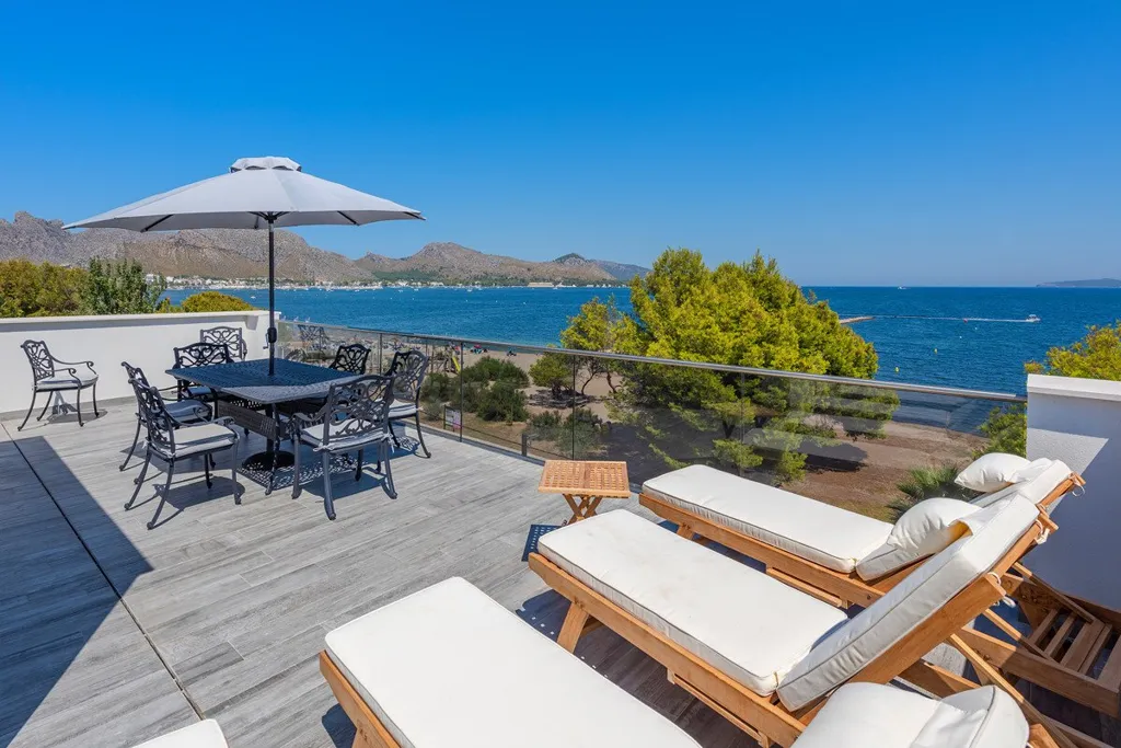 Terrasse - Beachfront Villa with Pool in Puerto Pollensa