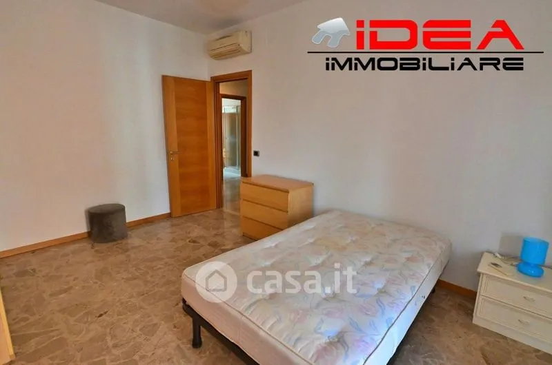 Chambres - Apartment with Balcony in Modena