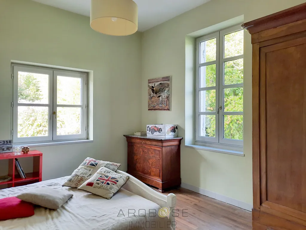 Bedrooms - Restored Stone Manor with Pool near Bordeaux