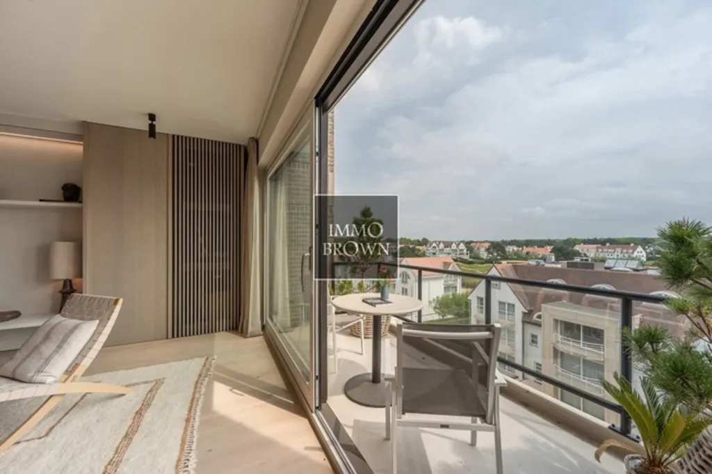 Balcone - Duplex Apartment with Open Views on Kustlaan, Zoute