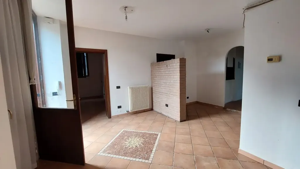 Esik - Historic Villa with Garden in Lendinara