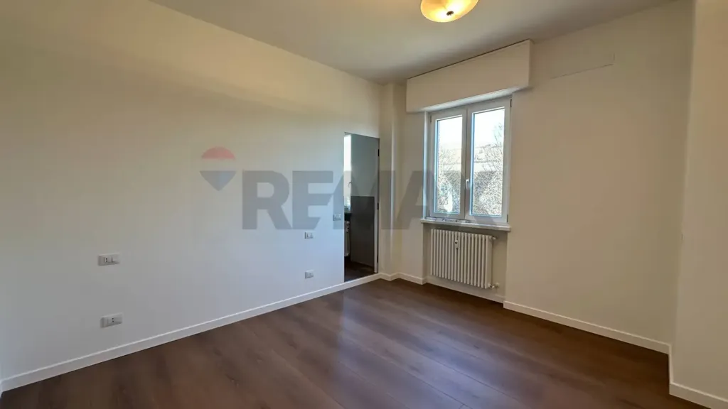 Pièces - Modernised Apartment with Balcony in Bergamo