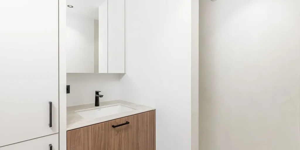 Salles de bain - Appartement Rénové avec Vue Mer à Ostende