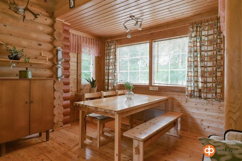 Salle à manger - Cottage with Private Beach in Päijänne Area