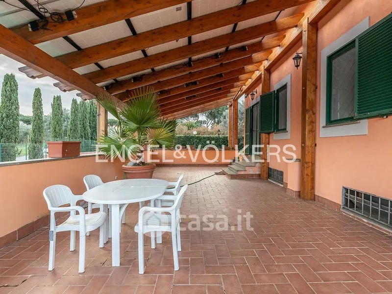 Terrasse - Villa with Pool and Park in Rome North