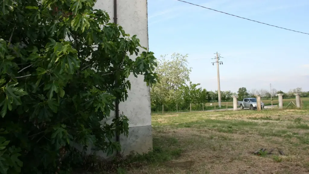 Jardin - Traditional Rustico with Large Garden in Podenzano