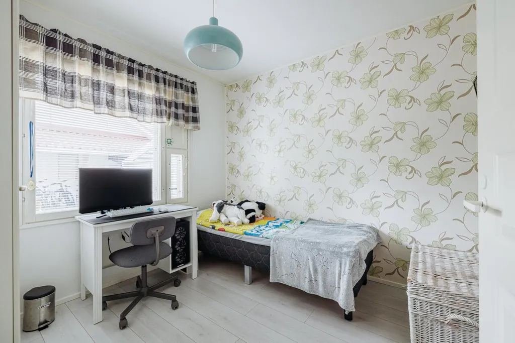 Bedrooms - Spacious Apartment with Sauna in Hyllykallio