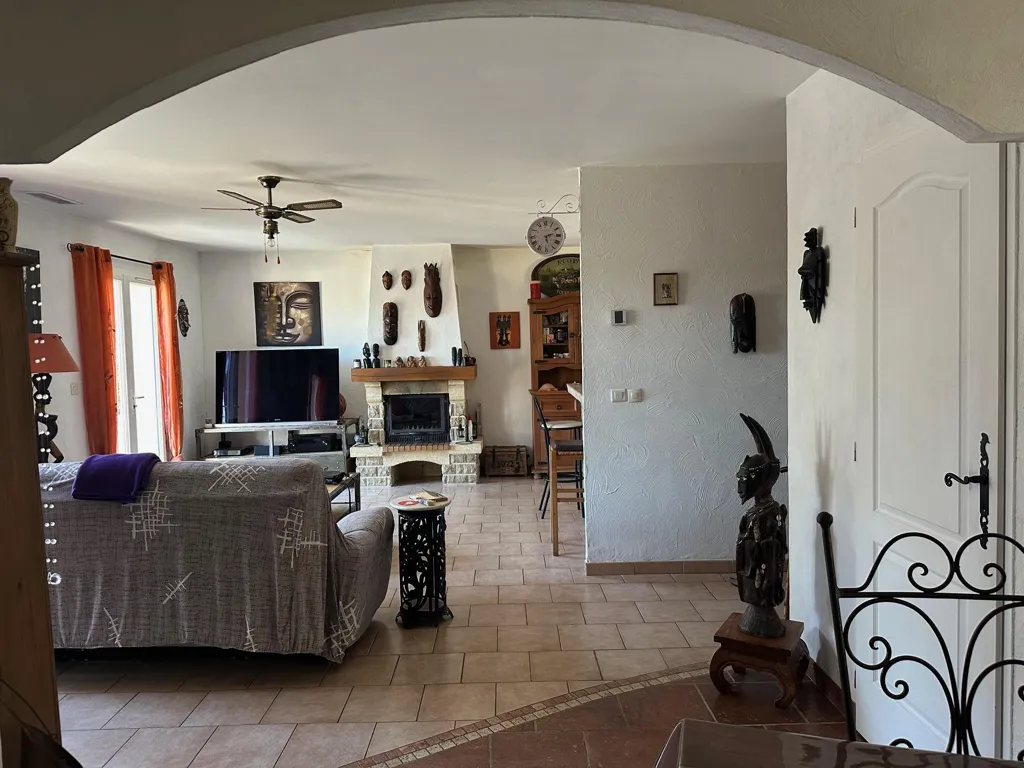 Séjour - Villa de Plain-Pied Bien Entretenue au Thoronet