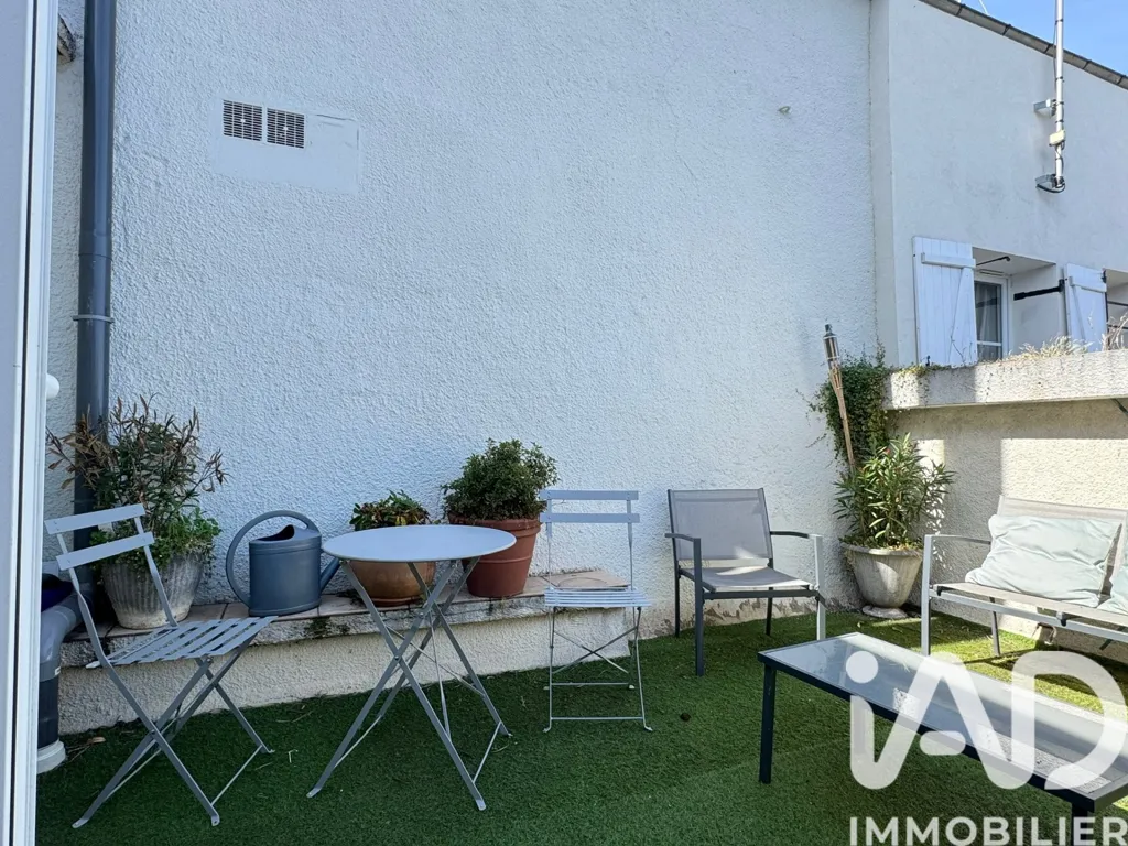 Terrazza - 3-Bedroom Flat with Terrace in Orsay Centre