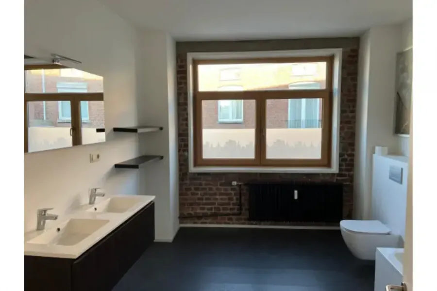 Salles de bain - Appartement à Jodoigne, Rue de Piétrain