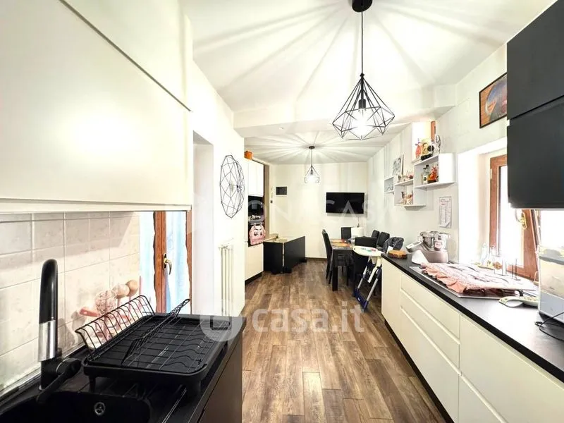 Cuisine - Modernised Trilocale with Balcony in Noicattaro