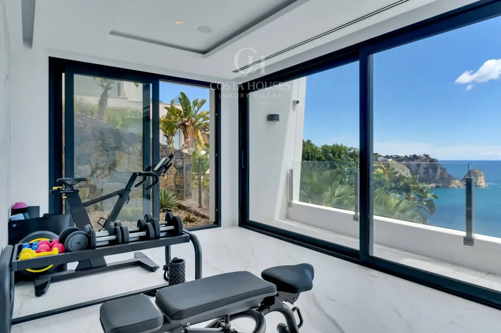 Elutuba - Contemporary Villa with Seafront Views in Jávea