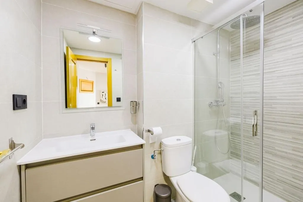 Salles de bain - Duplex Penthouse with Sea Views in Fuengirola