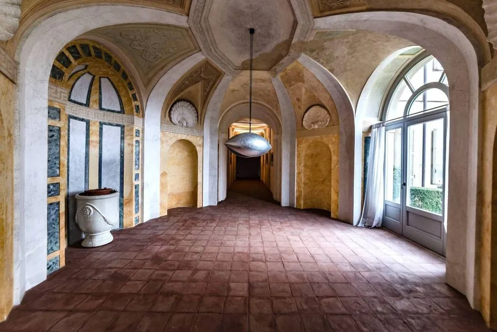 Esik - Luxury Flat in Neoclassical Villa, Lomagna