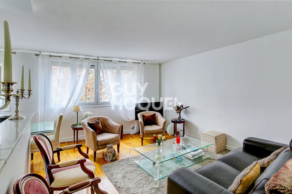 Soggiorno - Modernised Flat with Garden View in Paris 16