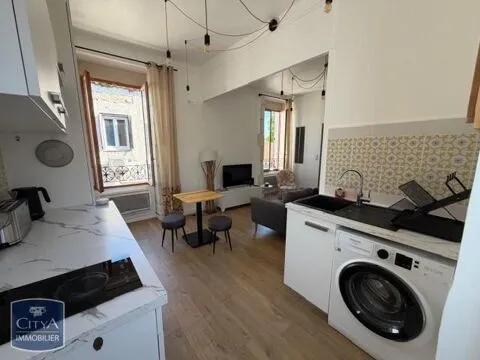 Cuisine - Studio Meublé avec Vue Dégagée à Nîmes