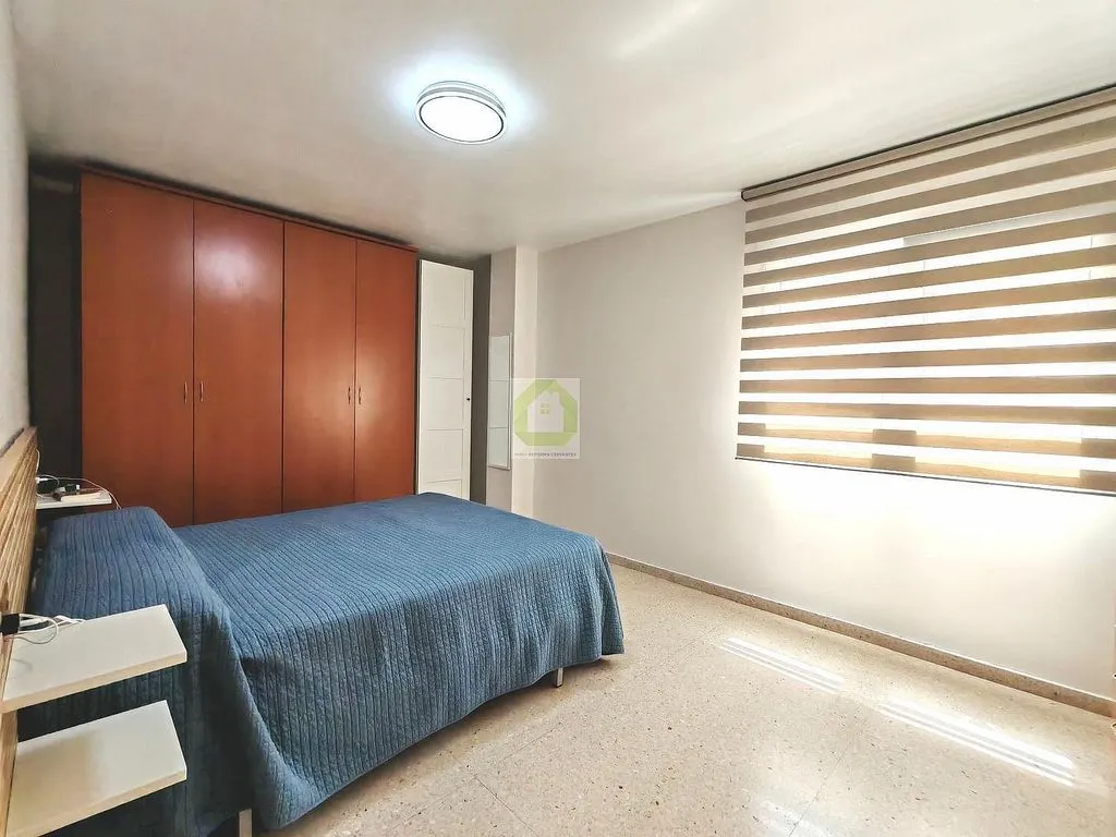 Chambres - Furnished Flat with Air Conditioning in Cervantes