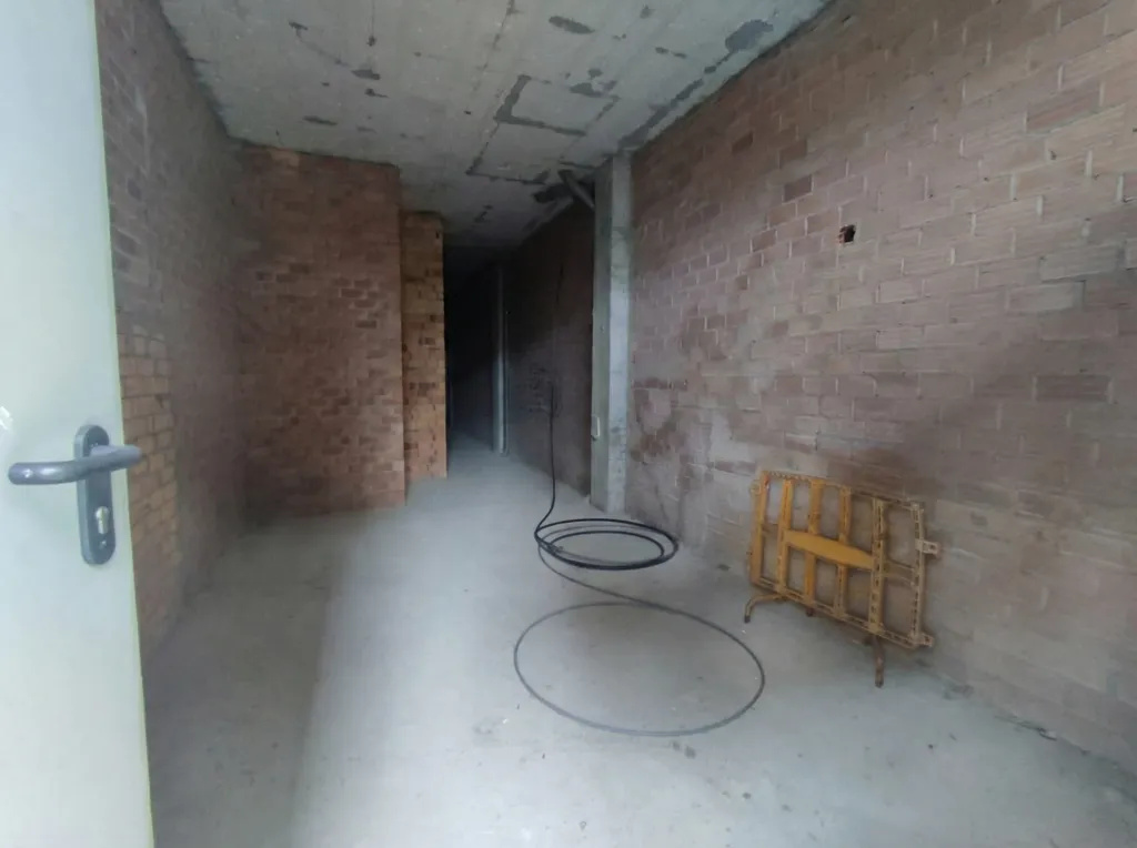 Esik - Commercial Space with Tour in Vigo Centre