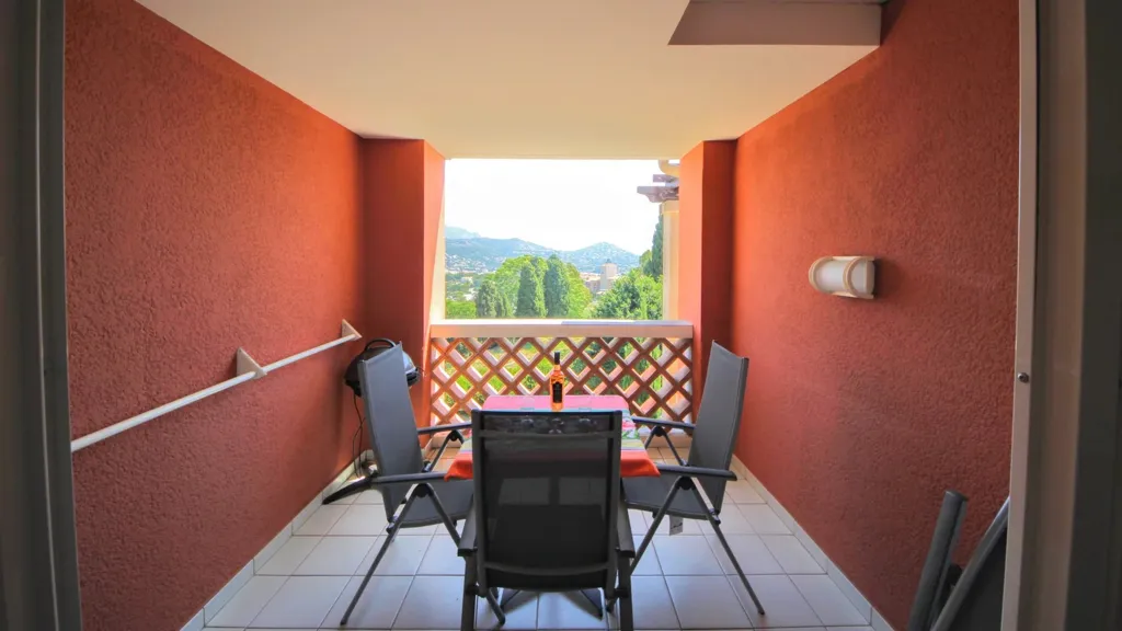 Terrasse - Studio Cabine avec Vue sur l'Estérel à Cap Estérel