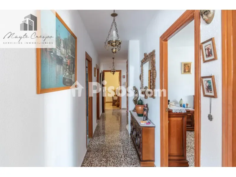 Esik - Corner House with Pool in Atarfe