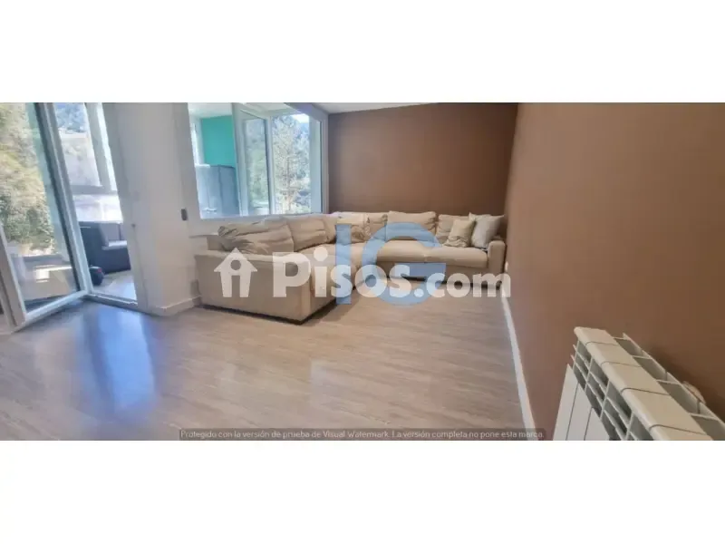 Living Room - 4-bedroom apartment in ES