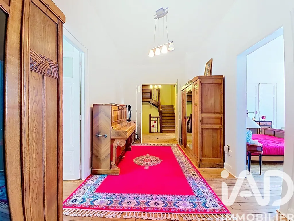 Maison 14 pièces à Reims