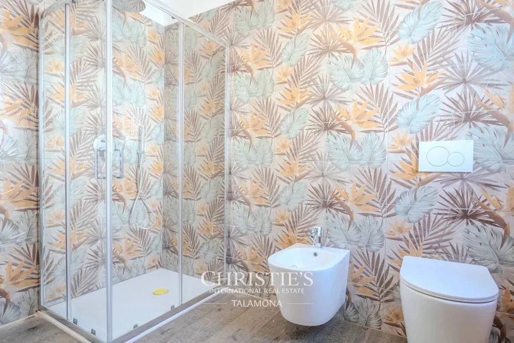 Vannitoad - Luxury Villa with Pool in Casbeno, Varese