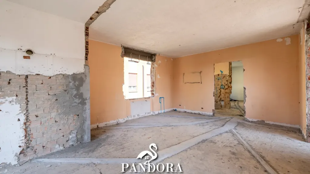 Toad - Rustic-Style Semi-Detached Villa with Terrace in Lonate Pozzolo