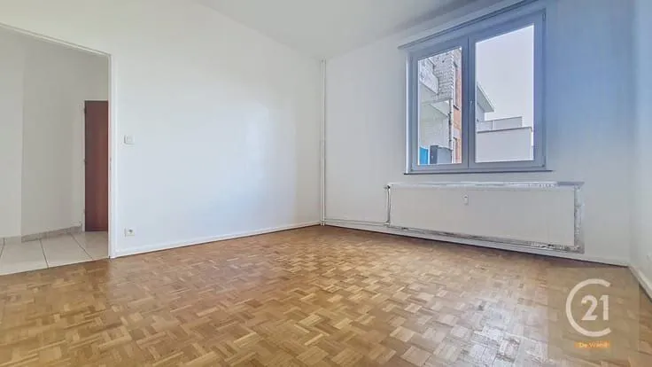 Rooms - One-Bedroom Flat with Terrace in Laeken