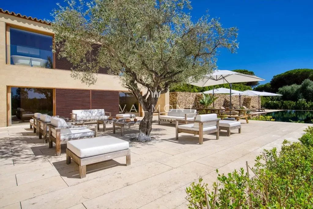 Piscine - Villa Luxueuse avec Vue Mer à Saint-Tropez