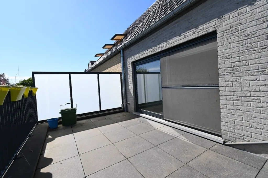 Terrass - Duplex Apartment with Terrace in Bilzen