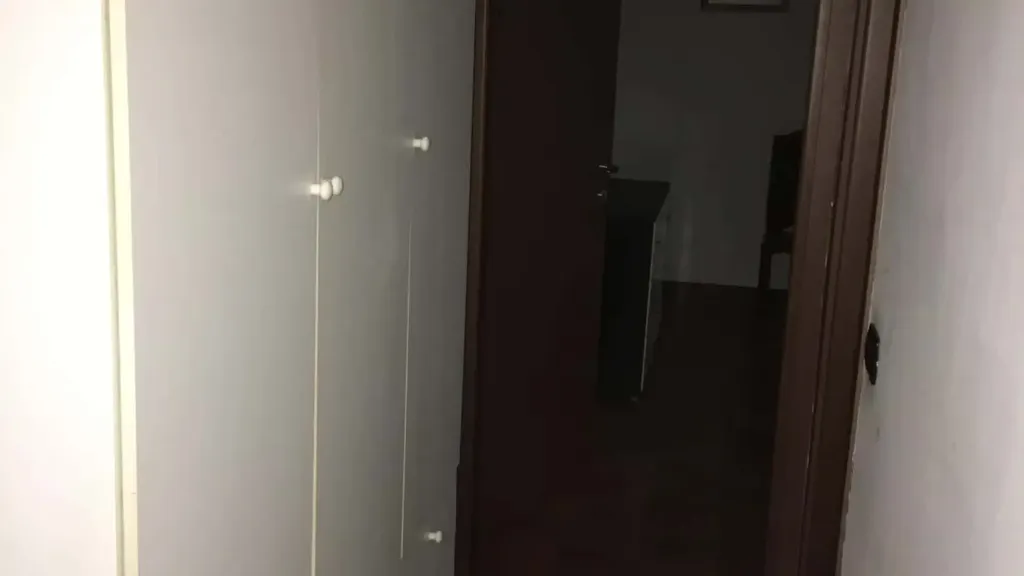 Rooms - Furnished Apartment with Balcony in Milan