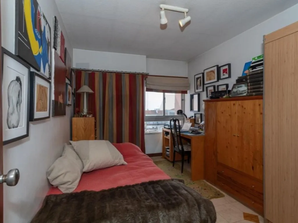 Chambres - Luxury Duplex Apartment with Independent Upper Level in Lisbon