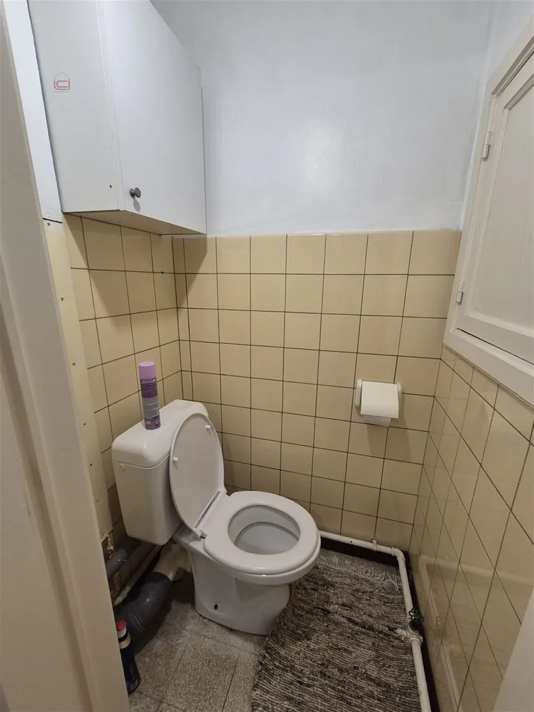 Bathrooms - Apartment with Garden in Forest
