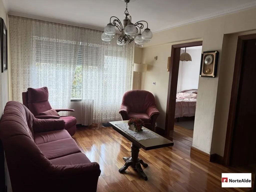 Séjour - Apartment with Balcony and Terrace in Arrontegi Centre