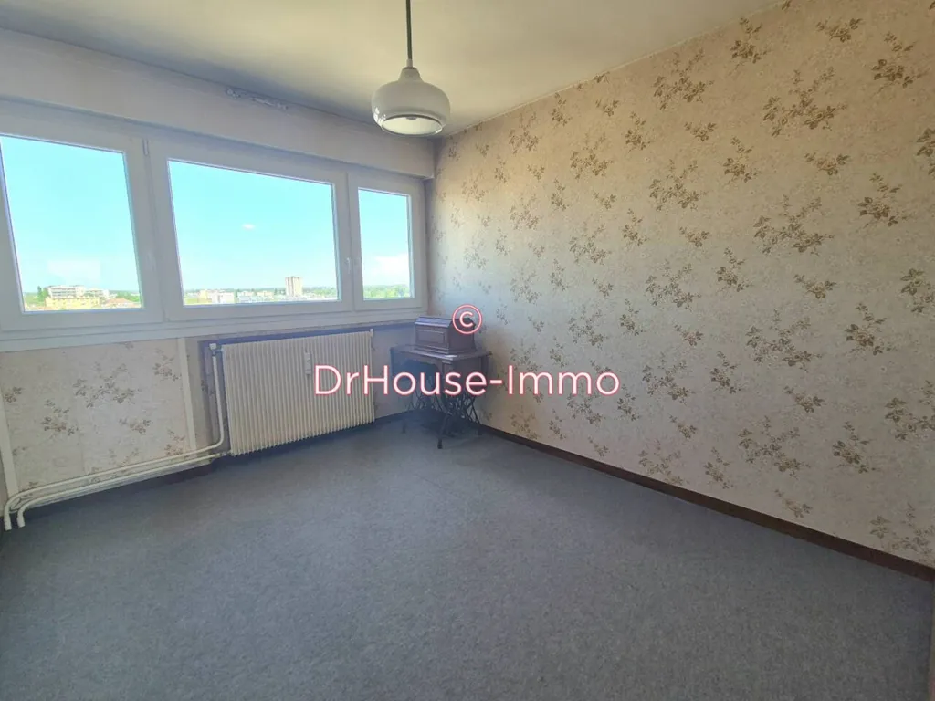 Chambres - Appartement 3 Pièces avec Terrasse à Chalon-sur-Saône