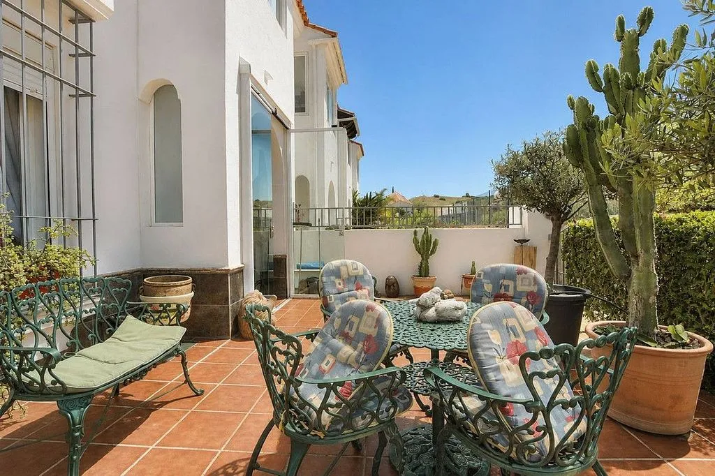 Terrass - Terraced House with Pool in Hipódromo