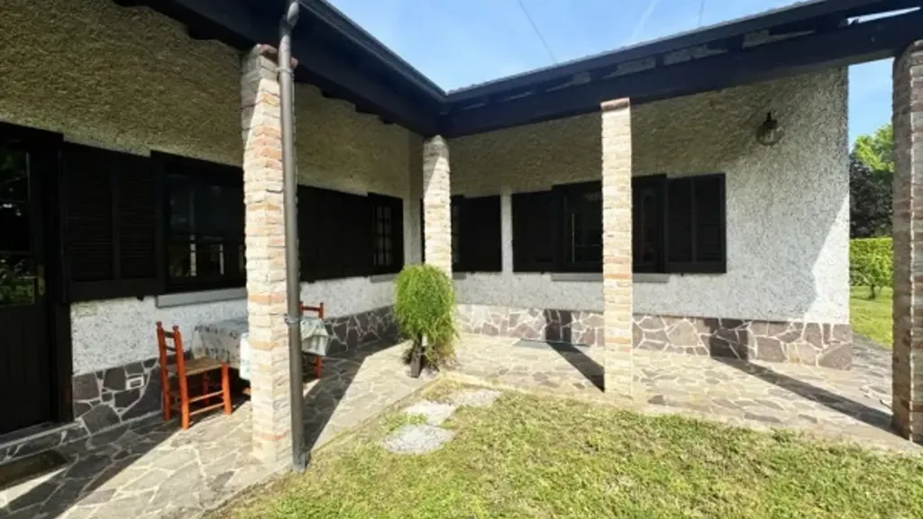 Terrazza - Villa with Vineyard Garden in Rivanazzano
