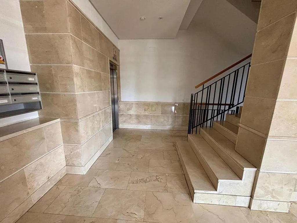 hallway_entrance