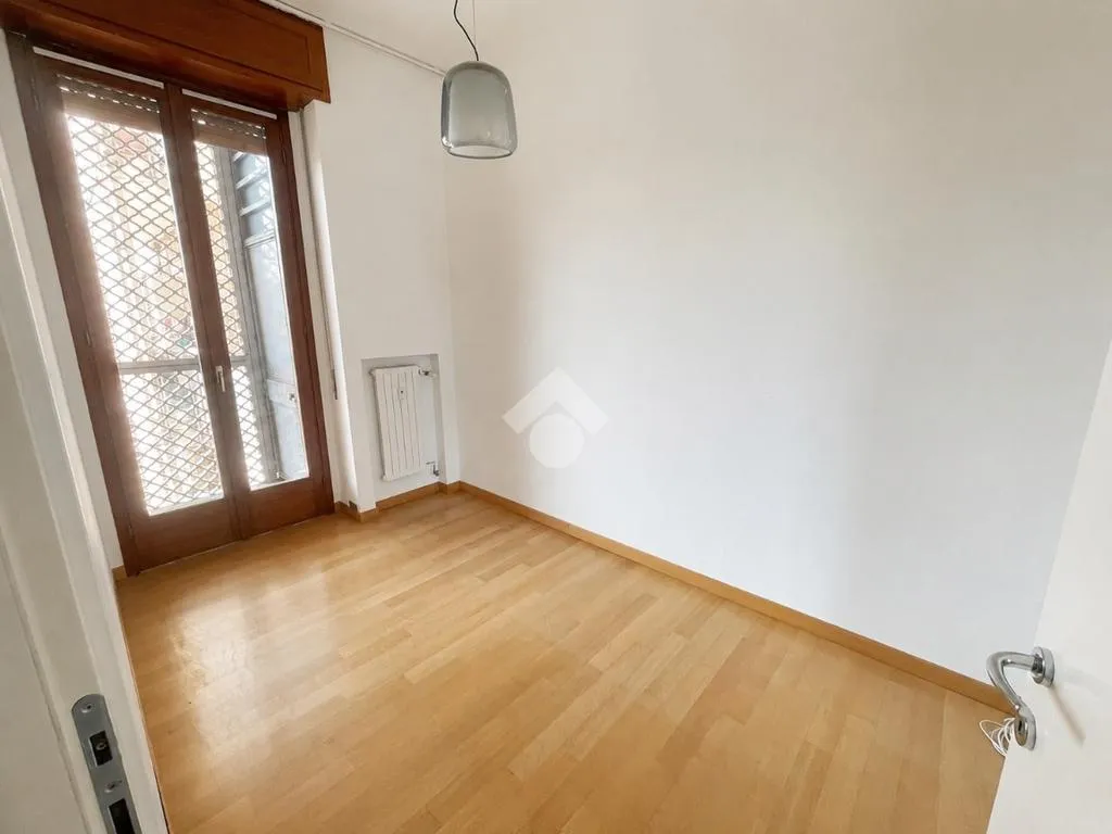 Stanze - Spacious 4-Bedroom Apartment with Terrace in Milan