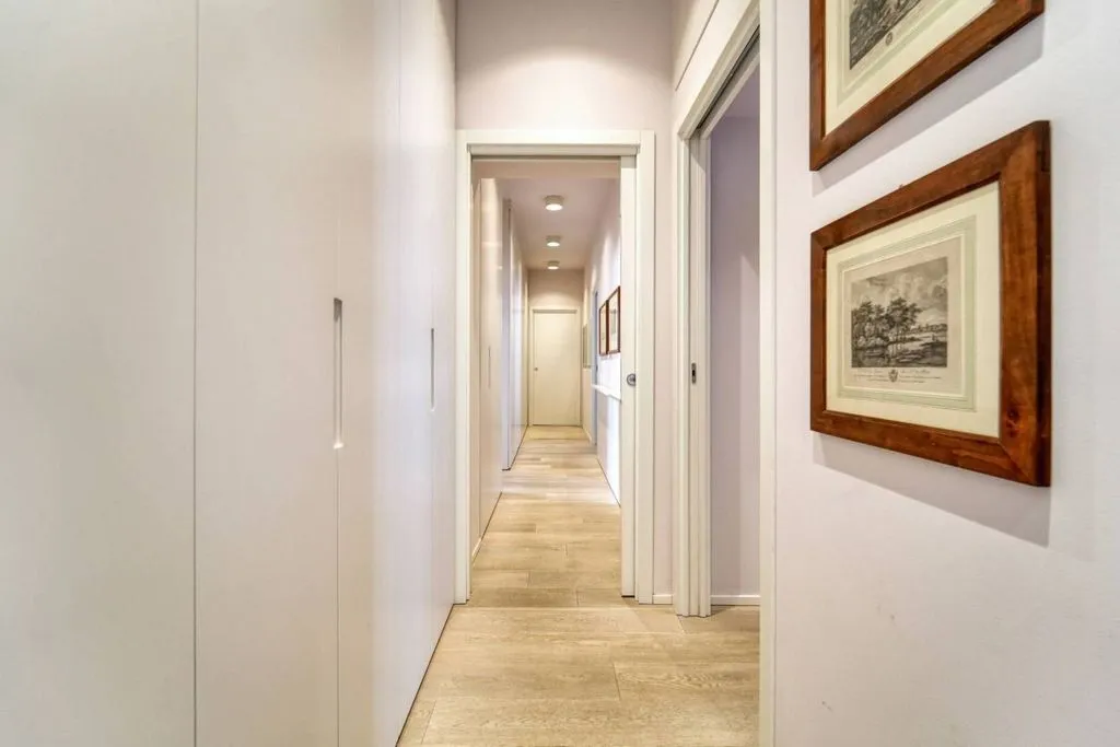 Entrée - Luxury Apartment with Triple Exposure in Milan