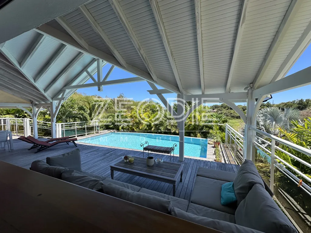 Piscine - Villa d'Architecte avec Piscine à Saint-François