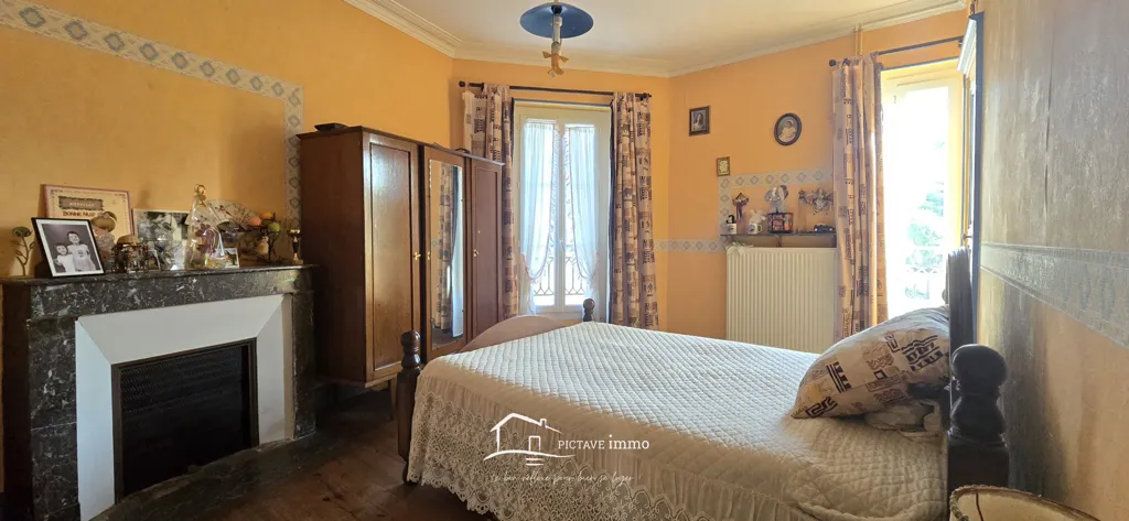 Chambres - Maison de Caractère 19ème Siècle au Centre de Lusignan