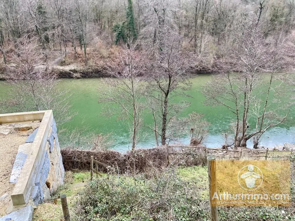 Aed - Immeuble with River View in Lozère