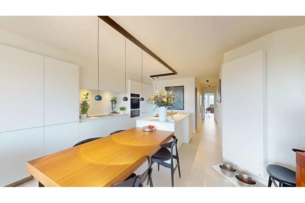Salle à manger - Appartement Moderne avec Vue Panoramique à Duinbergen