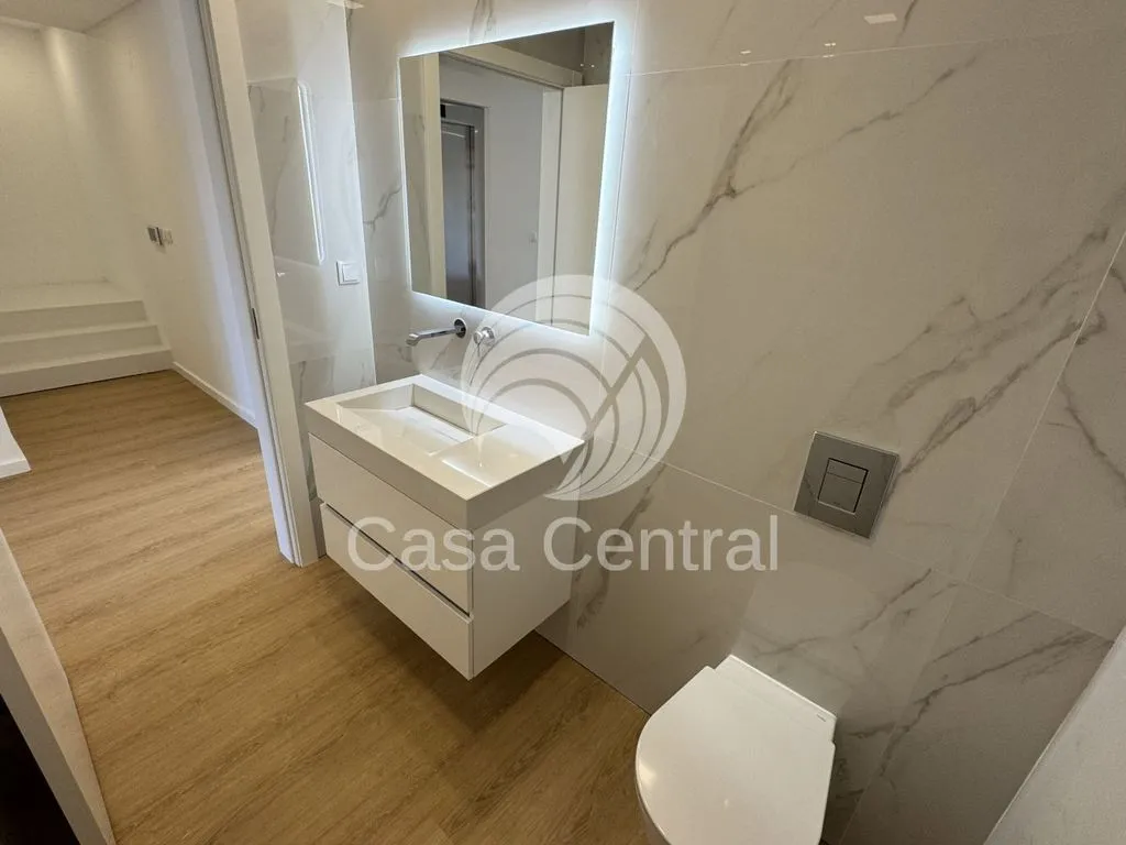 Vannitoad - Luxury House with Pool in Loures