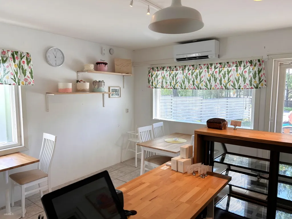 Sala da pranzo - Mixed-Use Property with Sauna in Uotila, Rauma