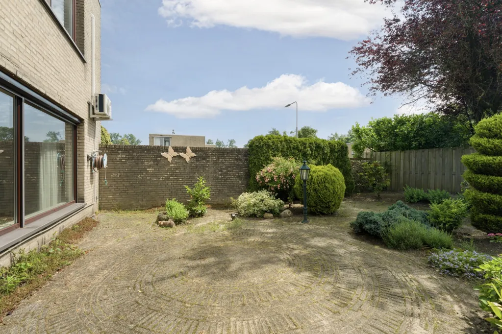 Jardin - Corner House with Garden in Arnhem